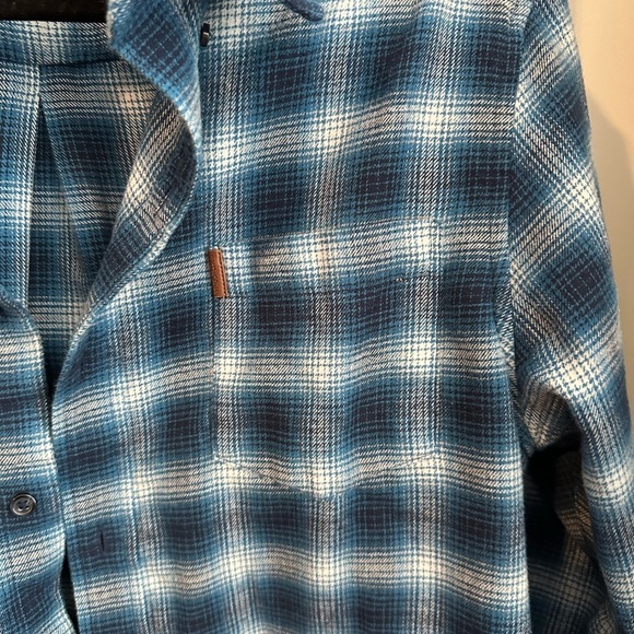 Chaps Blue Button Down Flannel Shirt - Picture 4 of 6